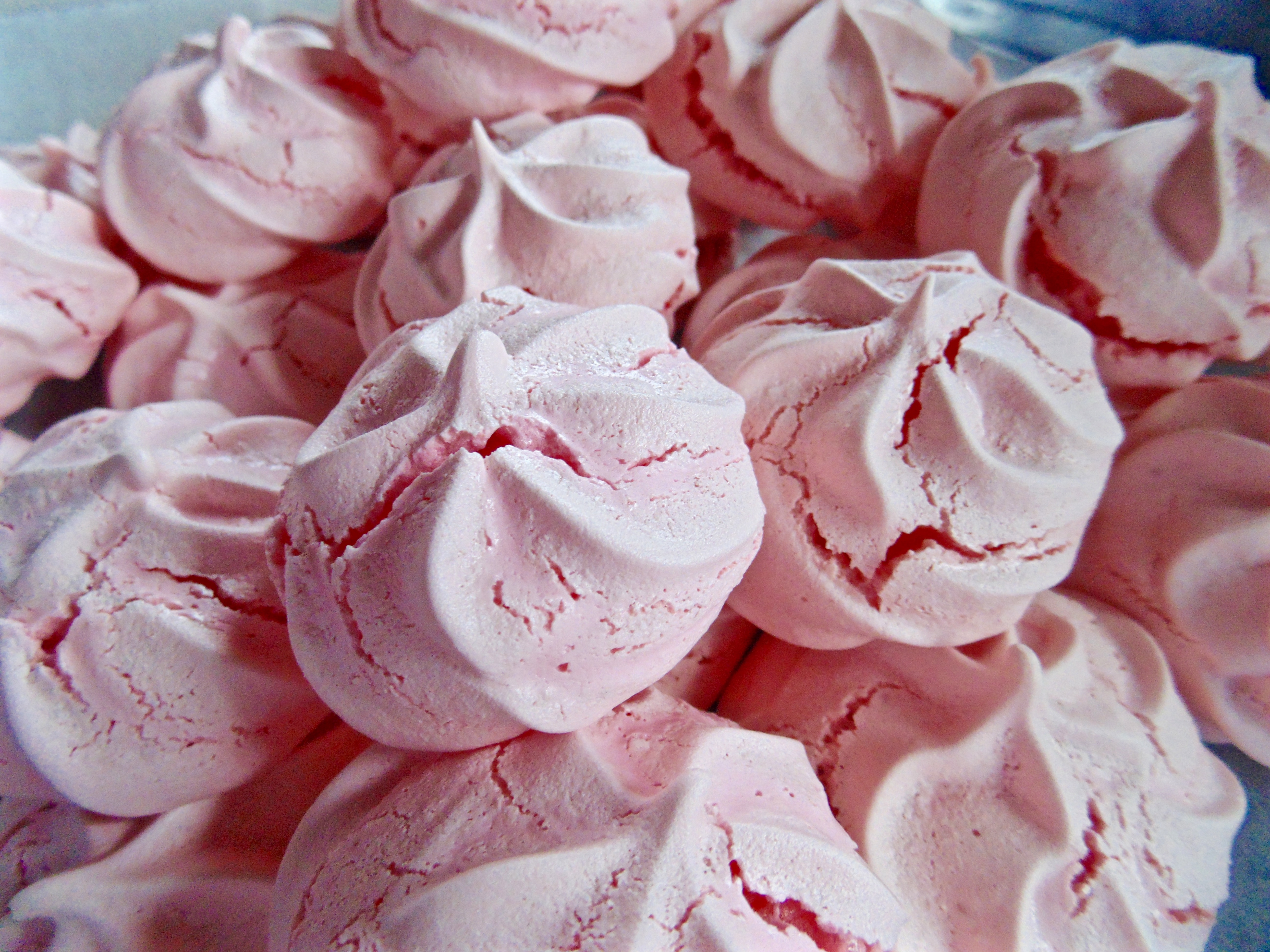 Vegan Meringue Kisses! Maverick Baking