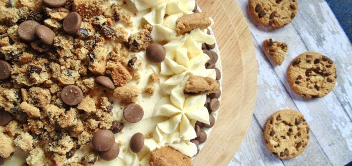 vanilla chocolate chip cookie dough cake
