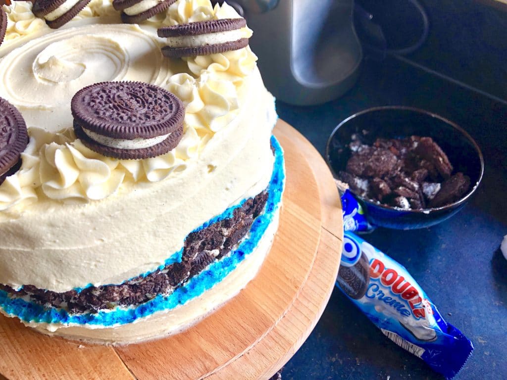 oreo fault line cake