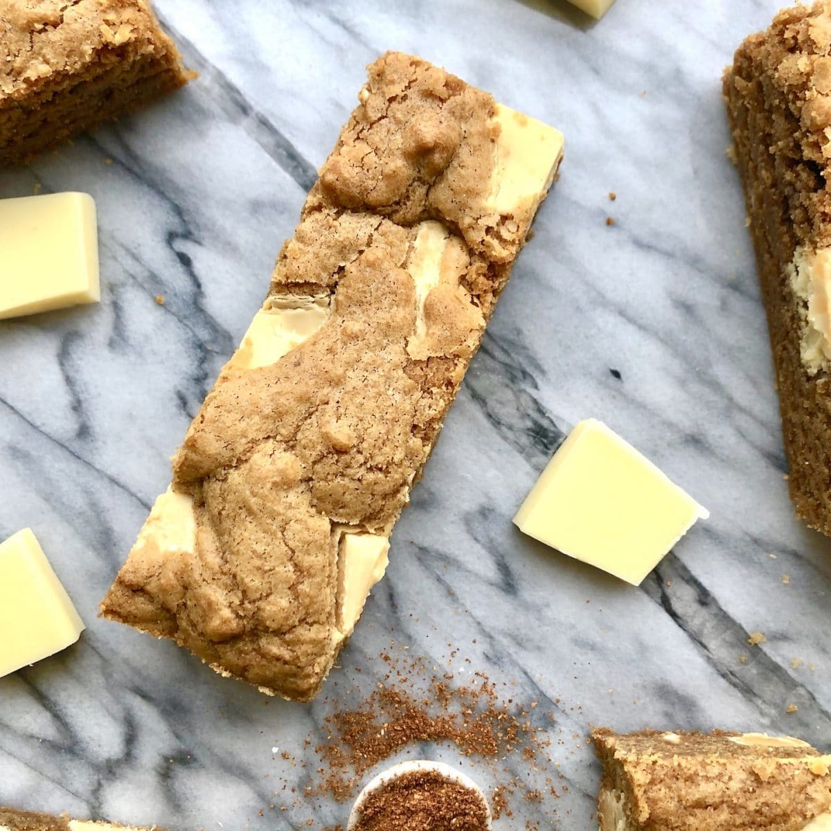 gingerbread white chocolate cookie bars