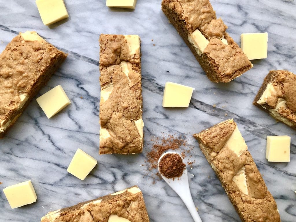 gingerbread white chocolate cookie bars