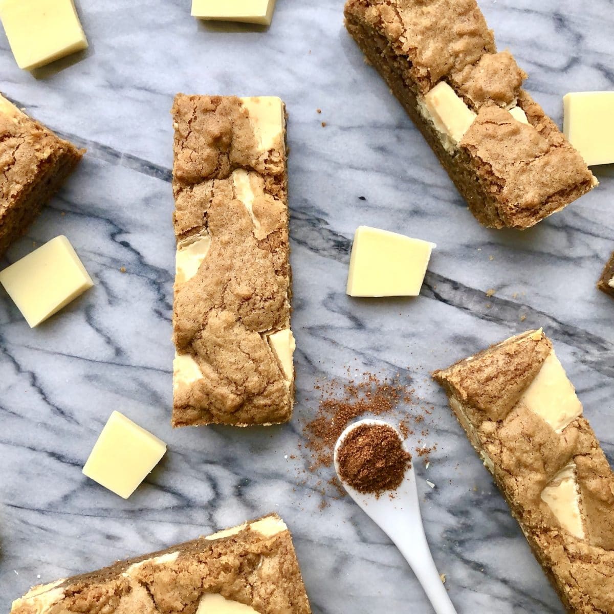 gingerbread white chocolate cookie bars