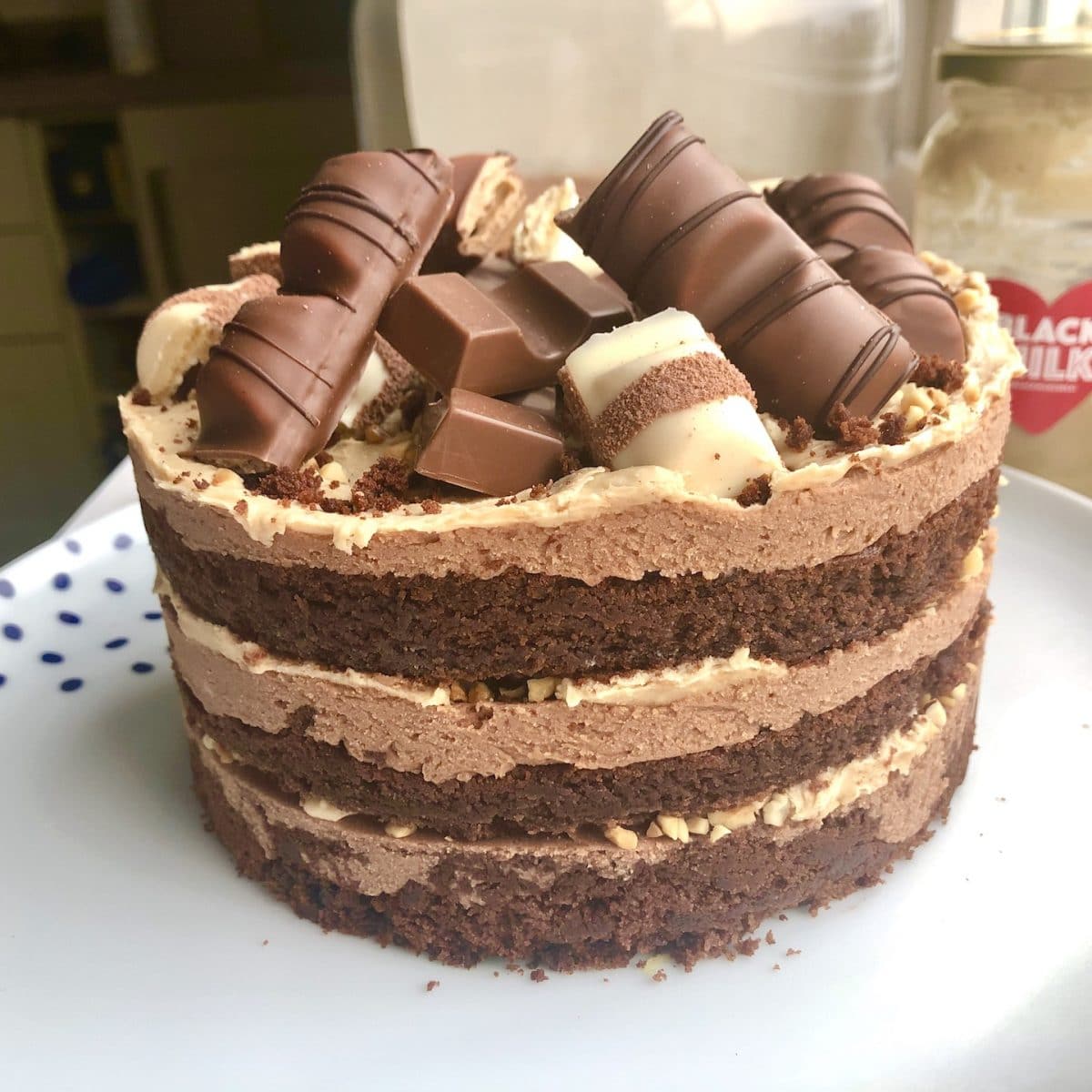 kinder bueno cake