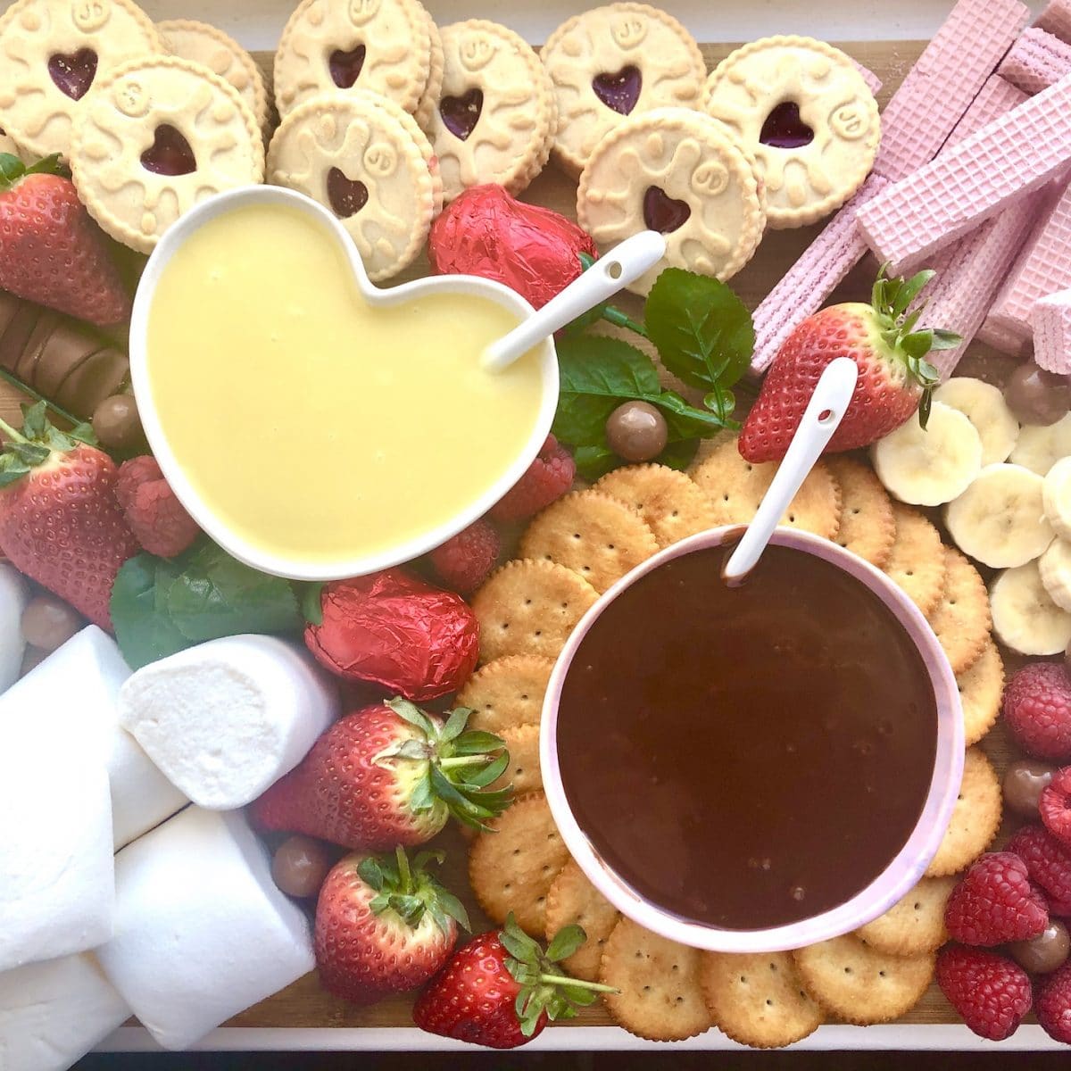 Valentine’s Day Chocolate Fondue Dessert Platter