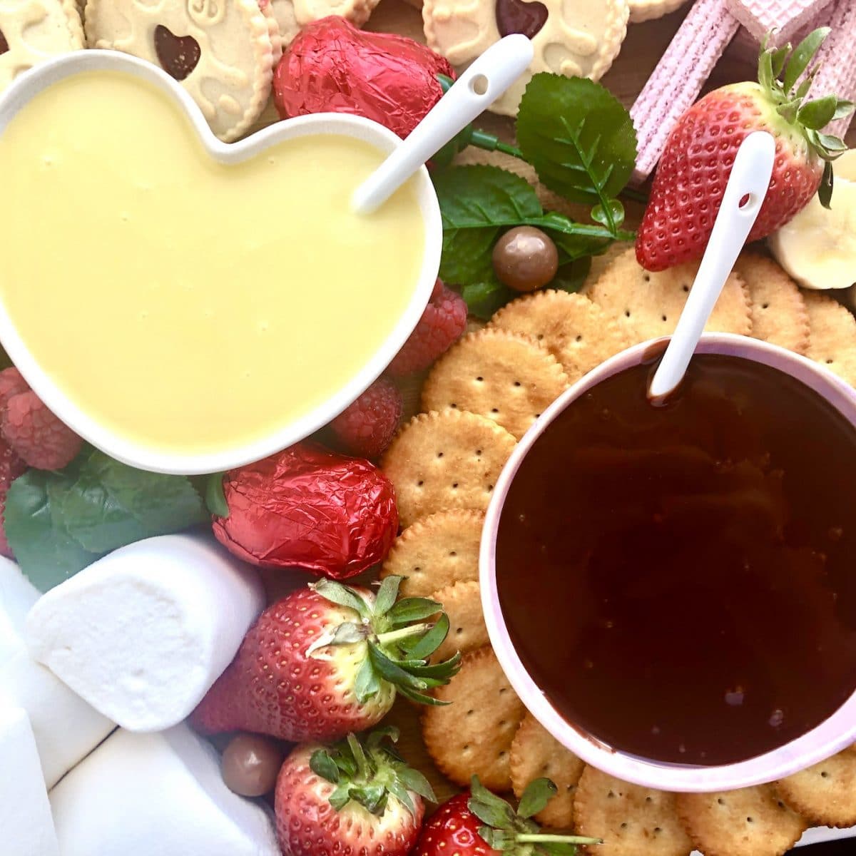 Valentine’s Day Chocolate Fondue Dessert Platter