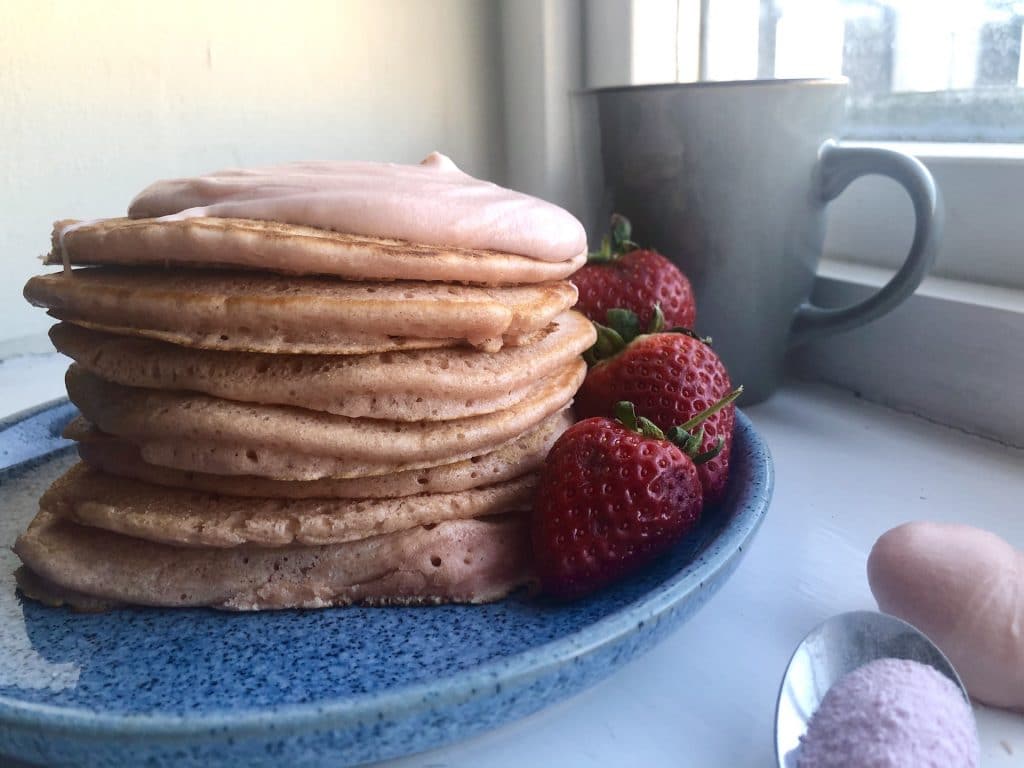 strawberry milkshake pancakes