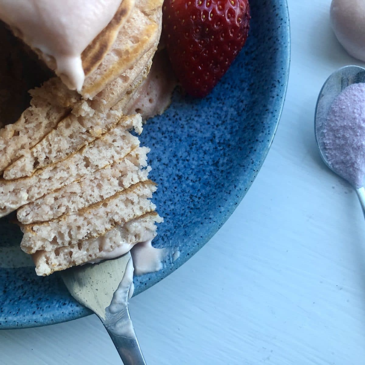 strawberry milkshake pancakes