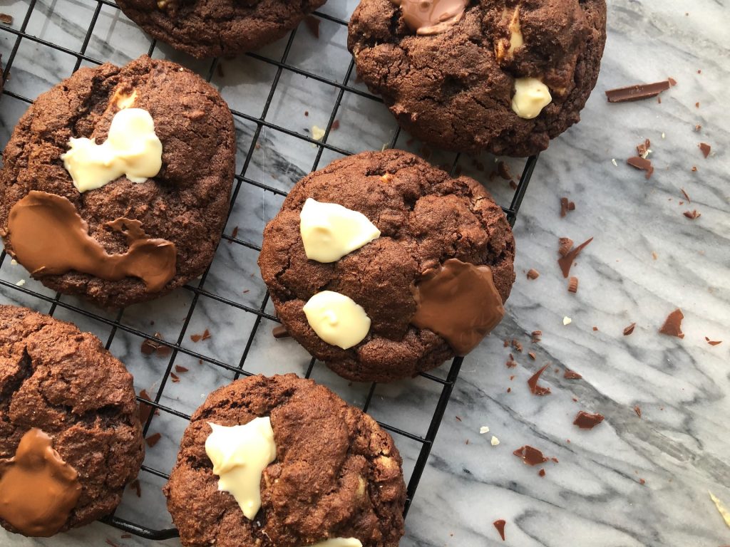 chunky triple chocolate cookies