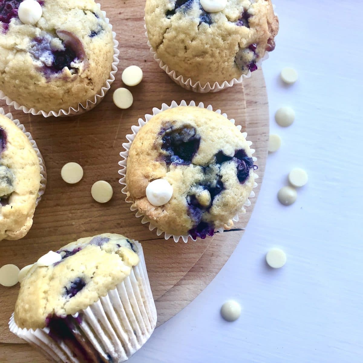 blueberry white chocolate muffins