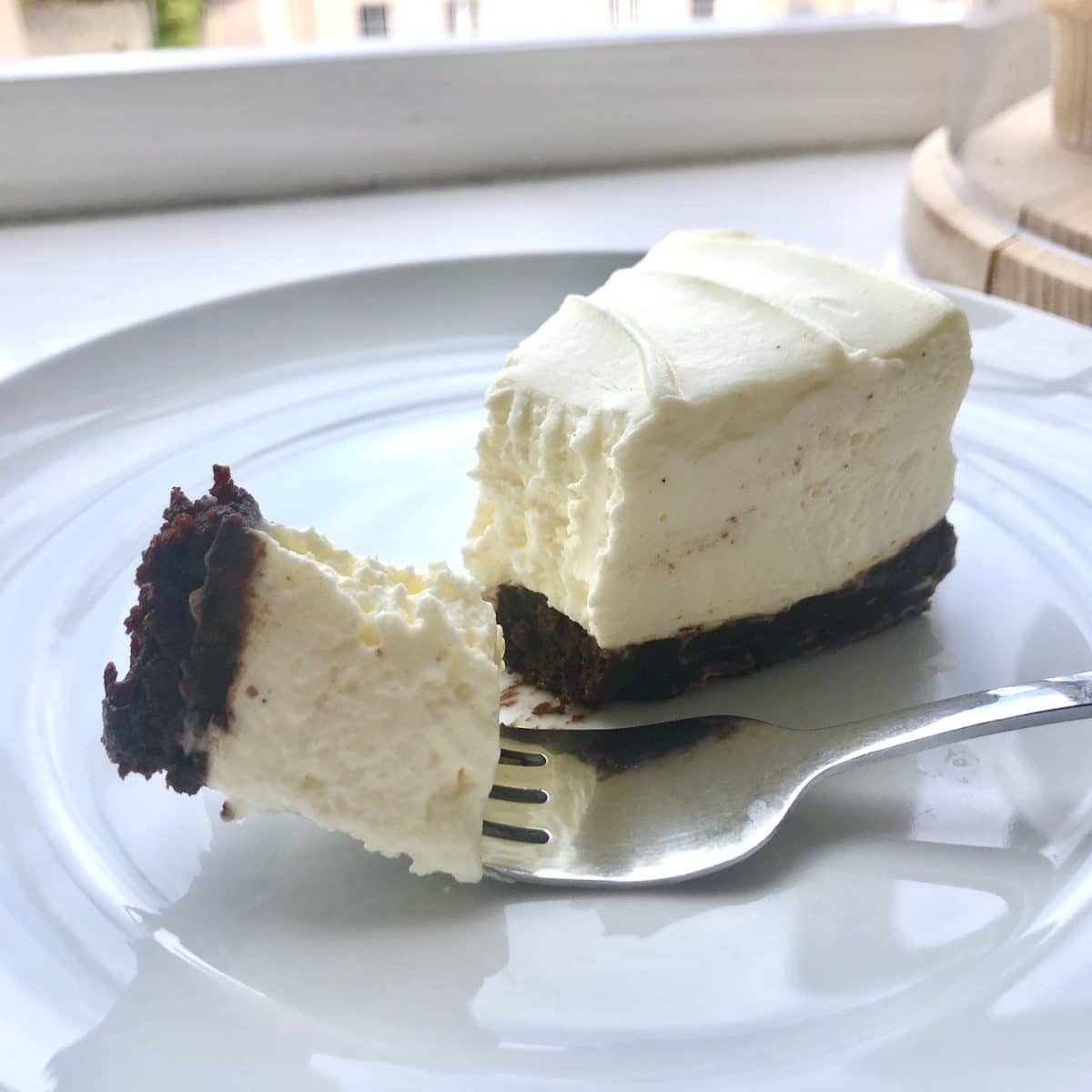 brownie bottom vanilla cheesecake