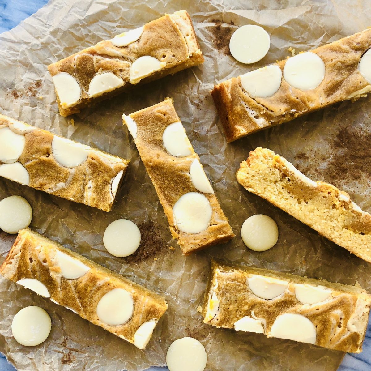 pumpkin spice blondies