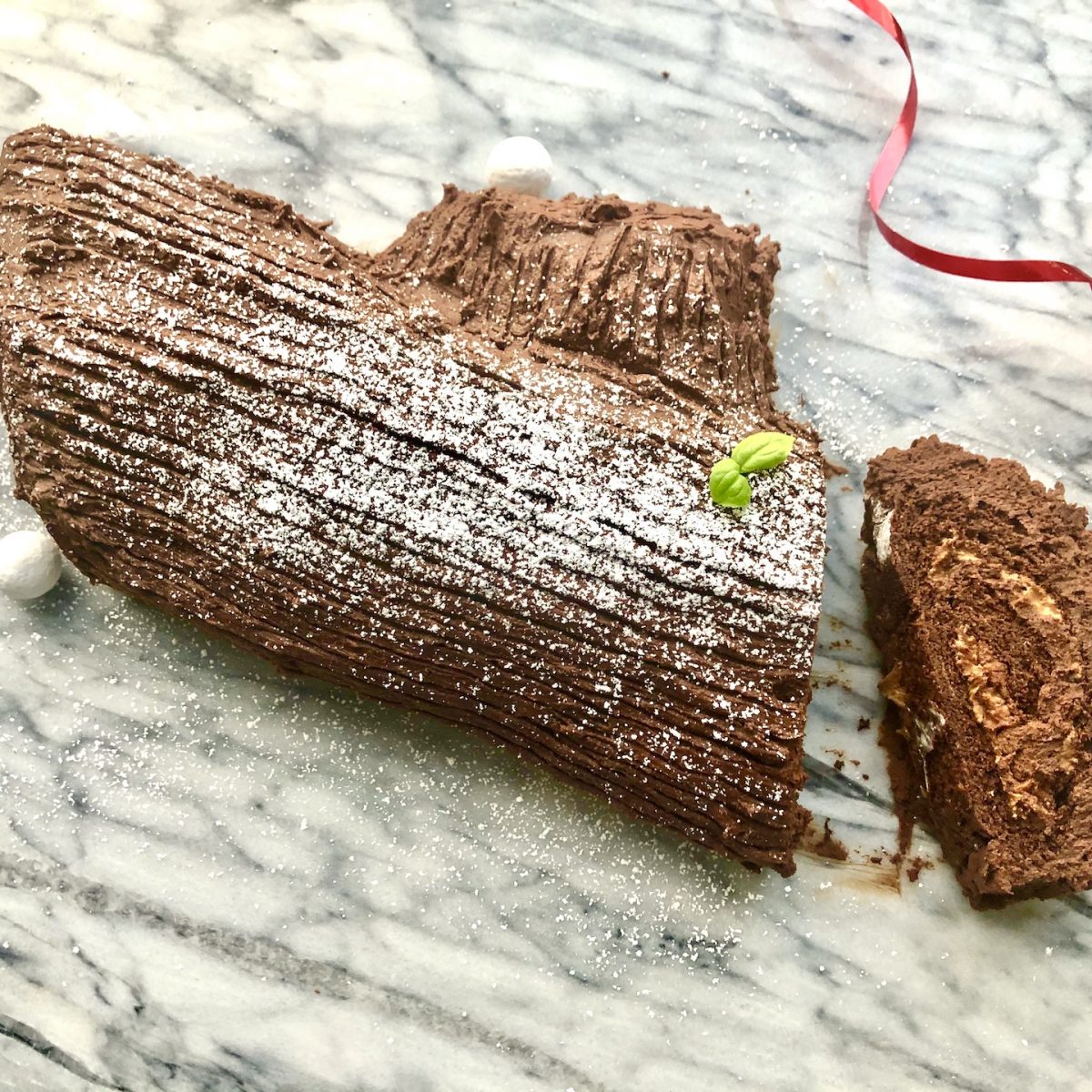 praline chocolate yule log