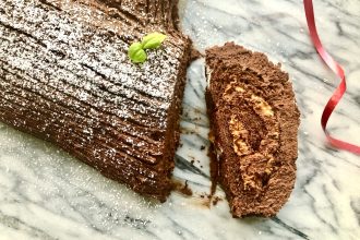 praline chocolate yule log