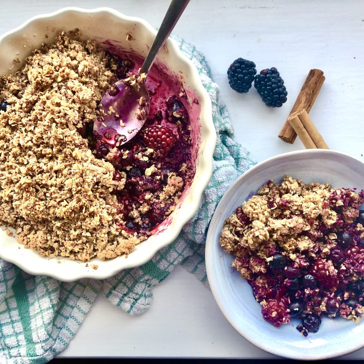 winter berry crumble