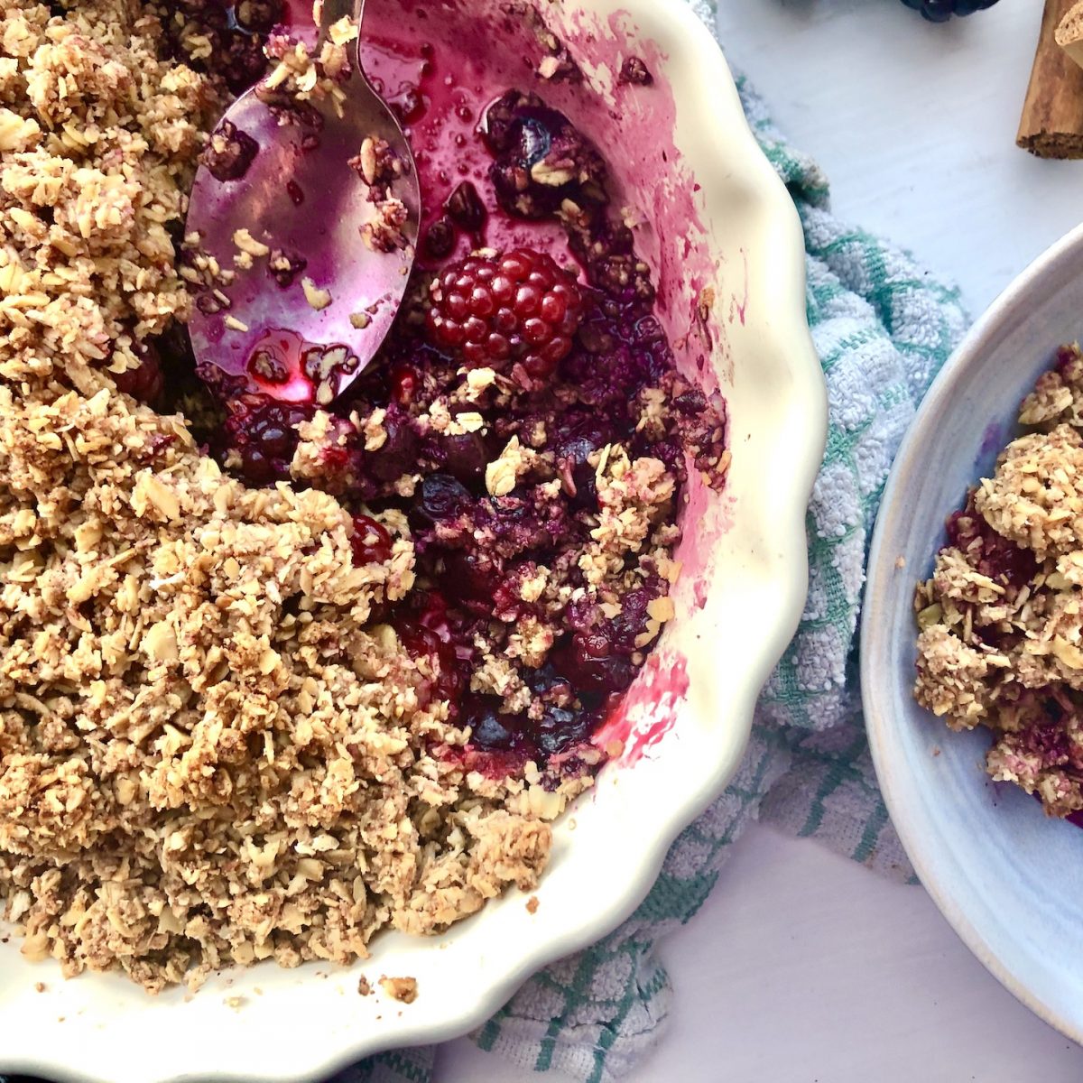 winter berry crumble