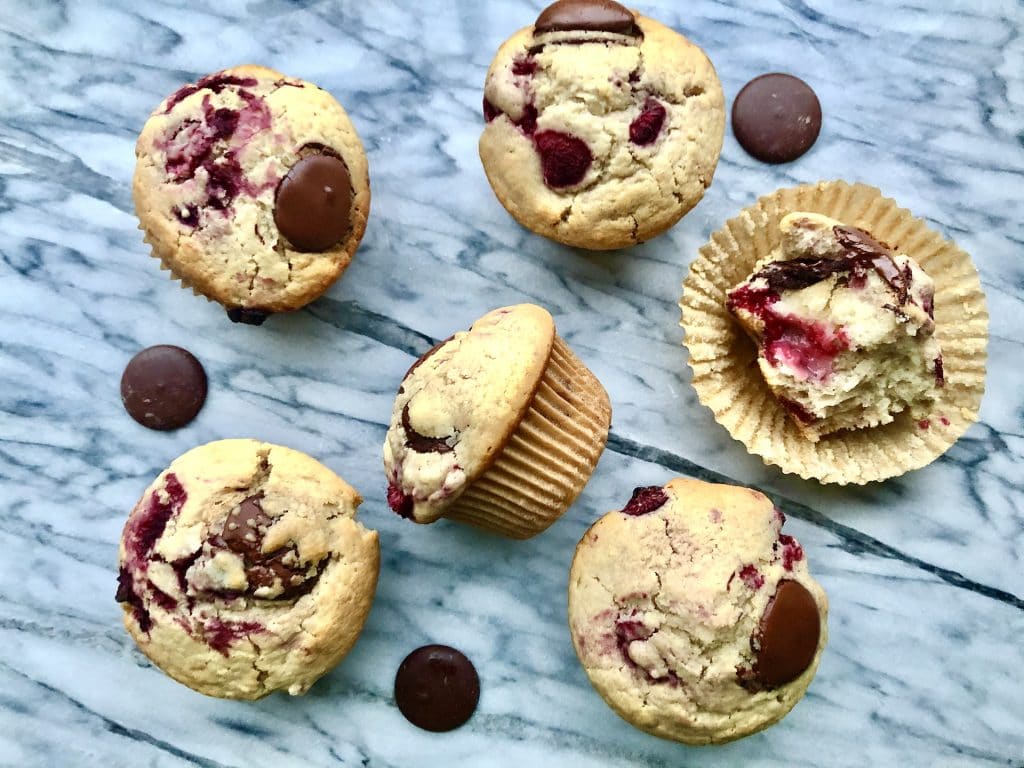 vegan raspberry dark chocolate muffins