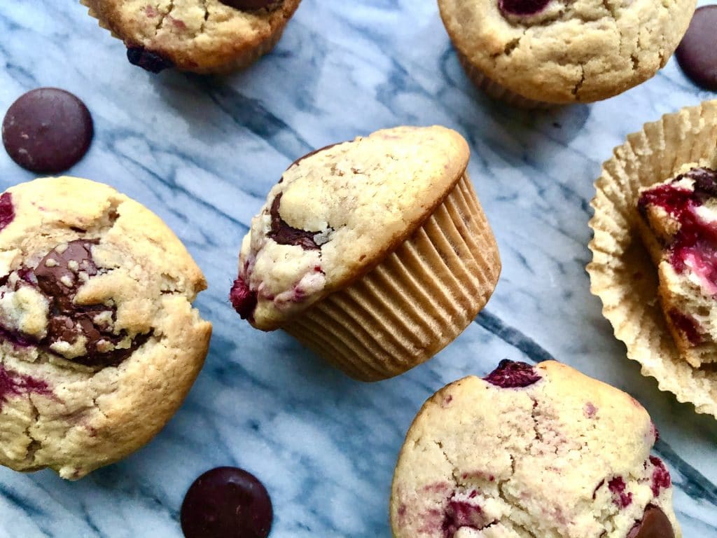 vegan raspberry dark chocolate muffins
