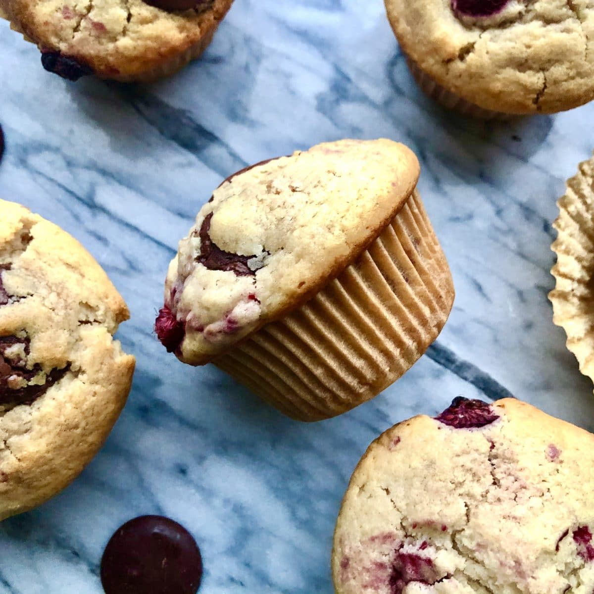 vegan raspberry dark chocolate muffins