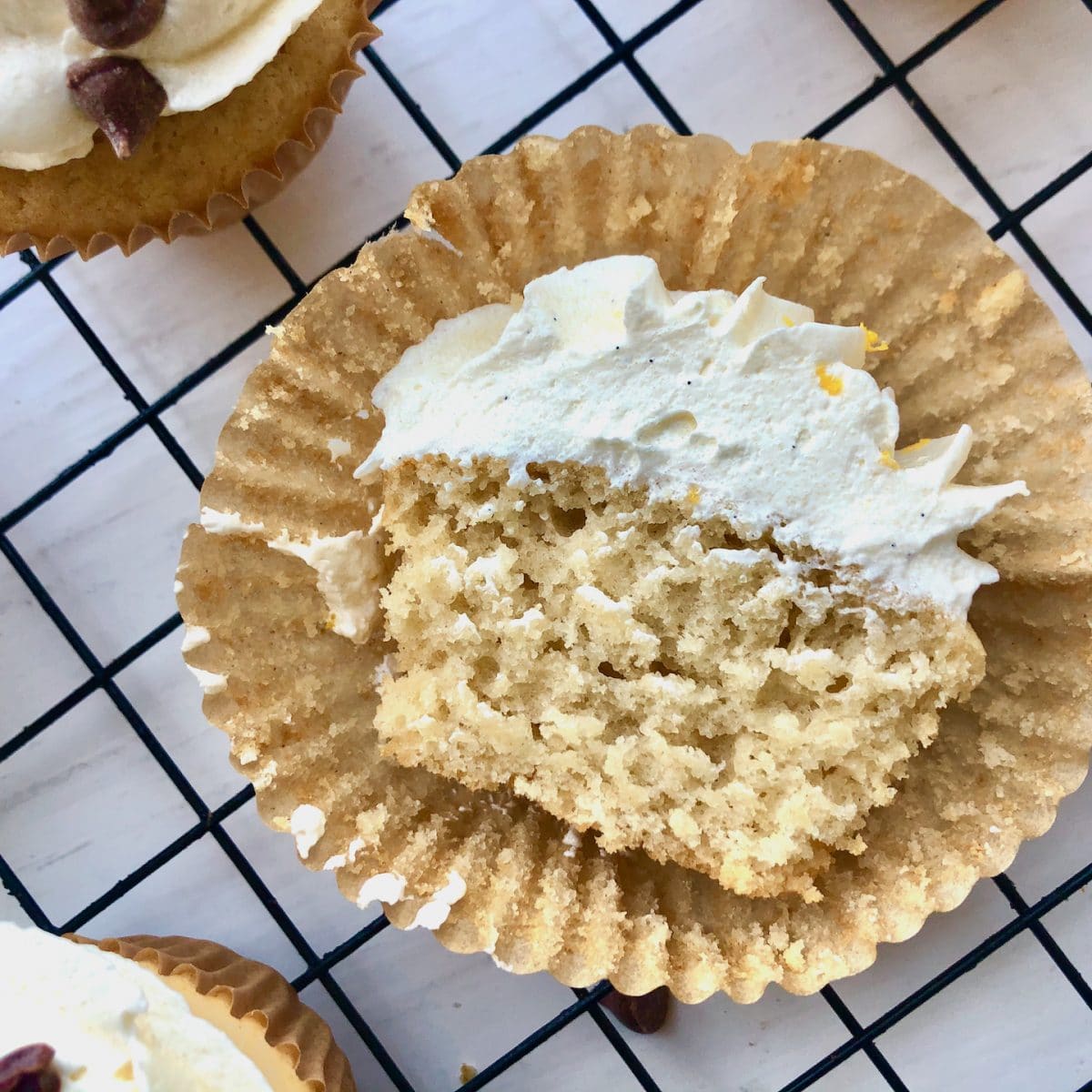 vegan vanilla cupcakes