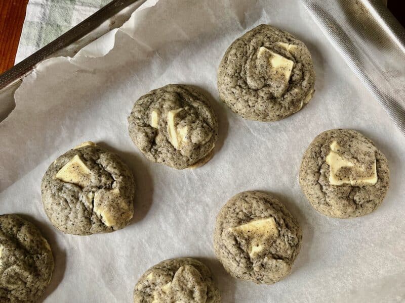 Black Sesame White Chocolate Cookies